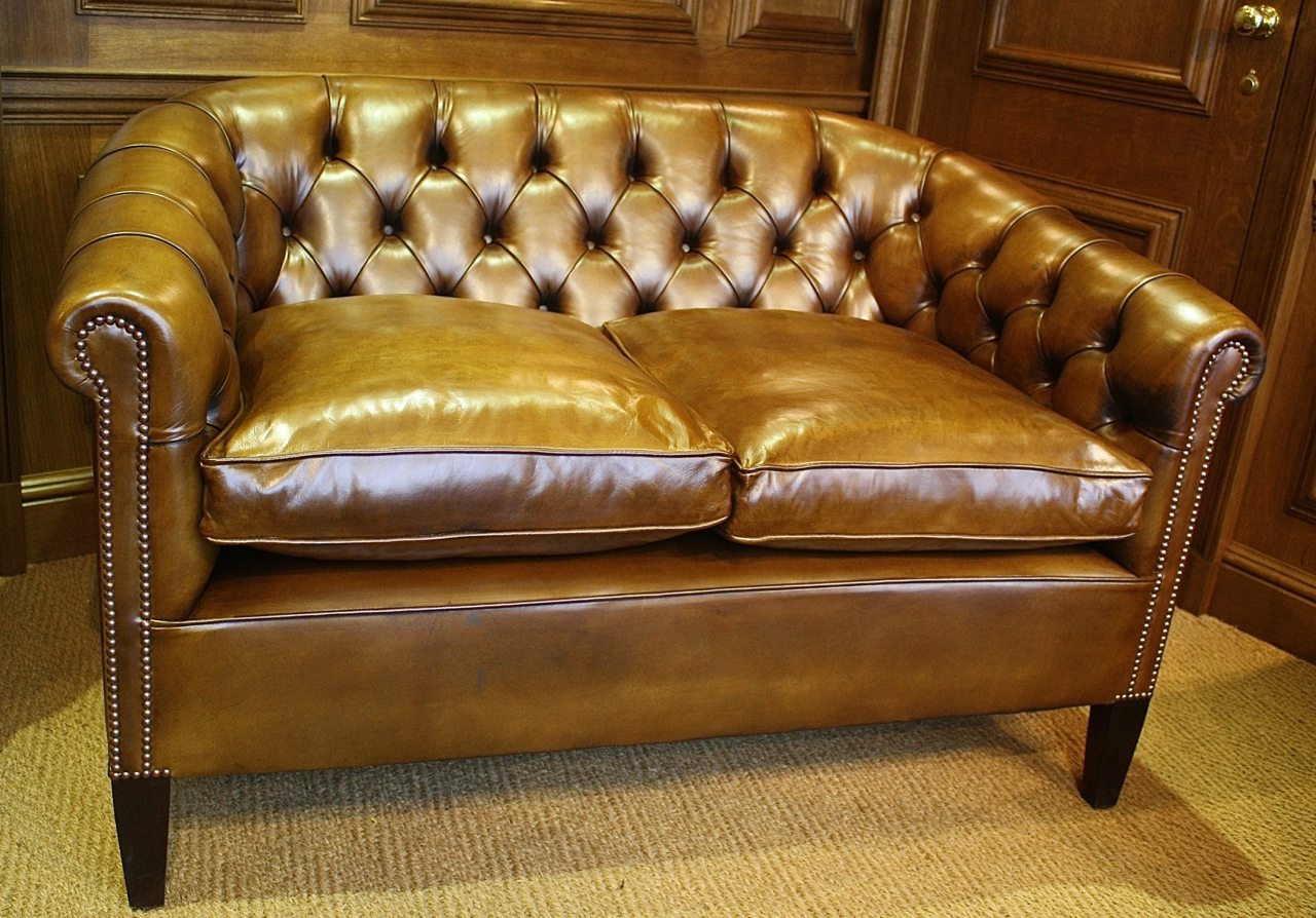 Buttoned Back Leather Amsterdam Chair, Leather Chairs of Bath Chelsea